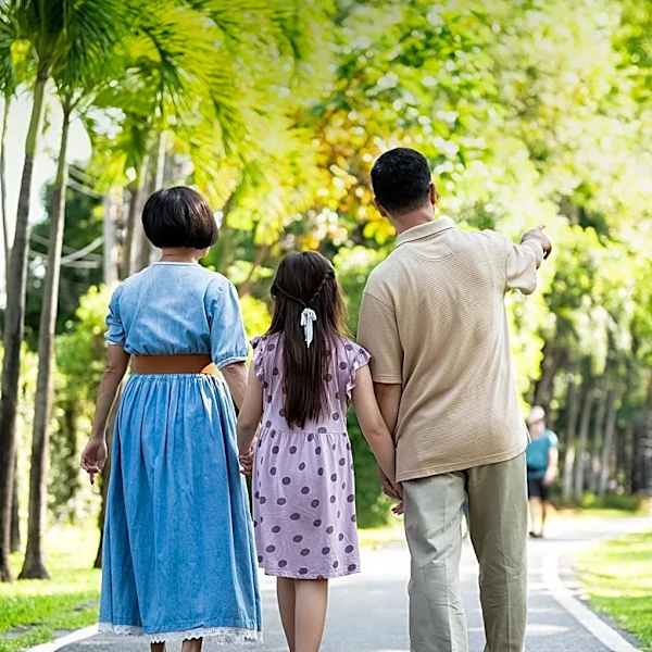 Chinese Parents Invest in Financial Education Camps Amid Competitive Job Market