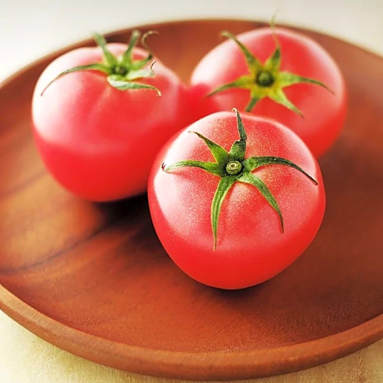 Study Finds Daily Tomato Consumption Reduces Liver Fat in MASLD Patients