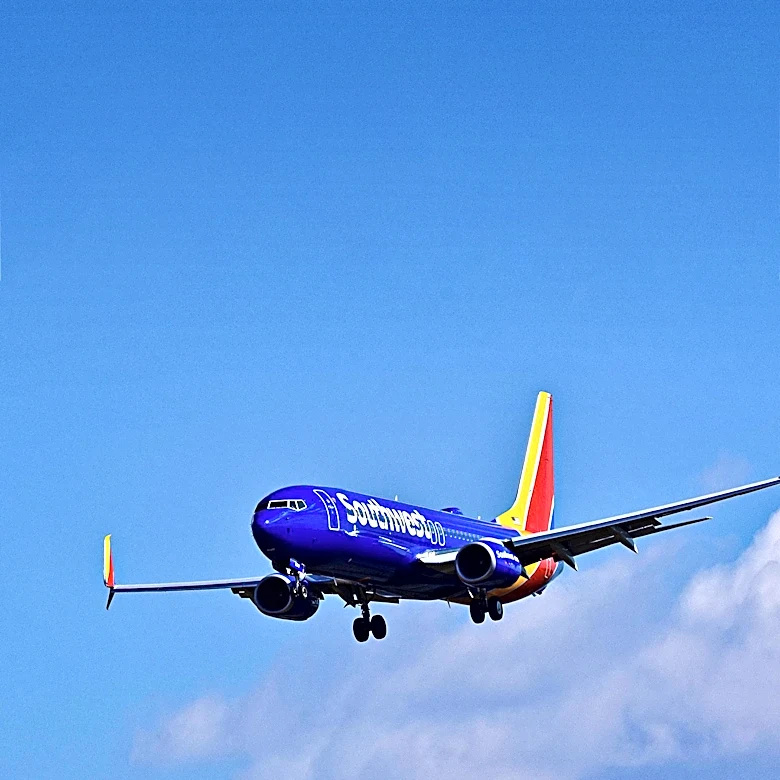 Southwest Airlines Flight Experiences Landing Gear Issue at Chicago Midway