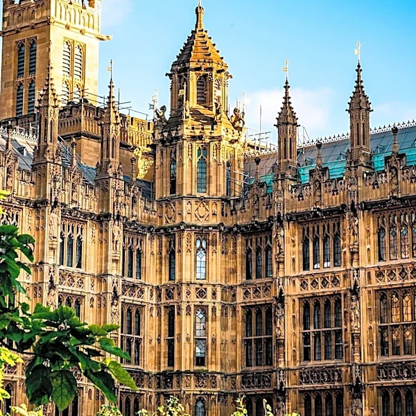 UK Government Investment Arm Admits to 40-Hour Data Leak of Officials' Contact Details