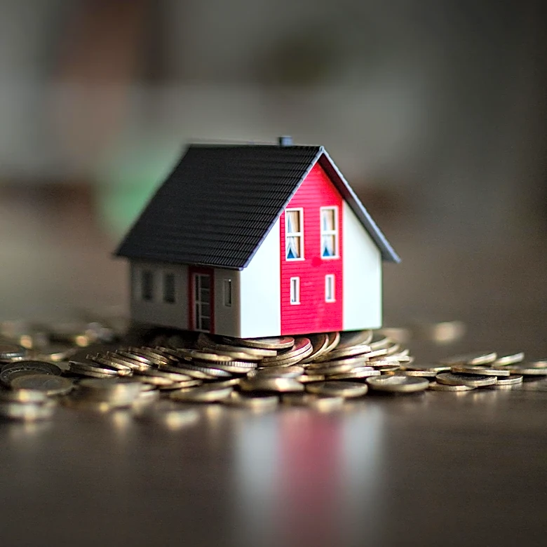 Australian Government's Migration Policy Boosts Property Investors Amid Housing Crisis