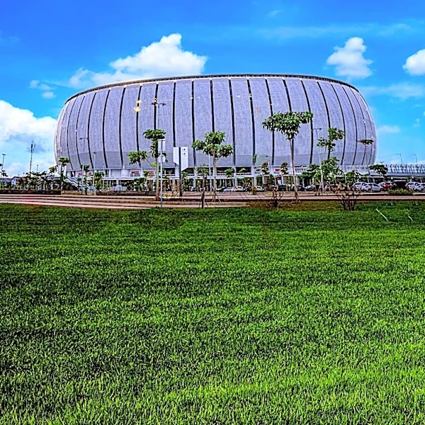 TravelingWiki Expands Coverage to Major U.S. Sports Venues and Airports