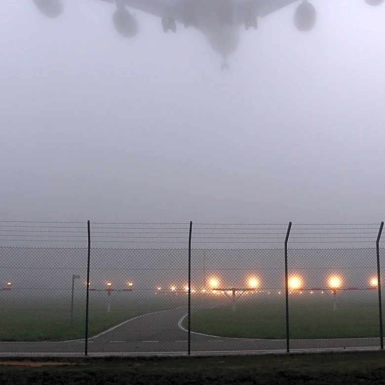 Ireland's Government Jet Delivered Without Israeli Vision System, Affecting Fog Landing Capability