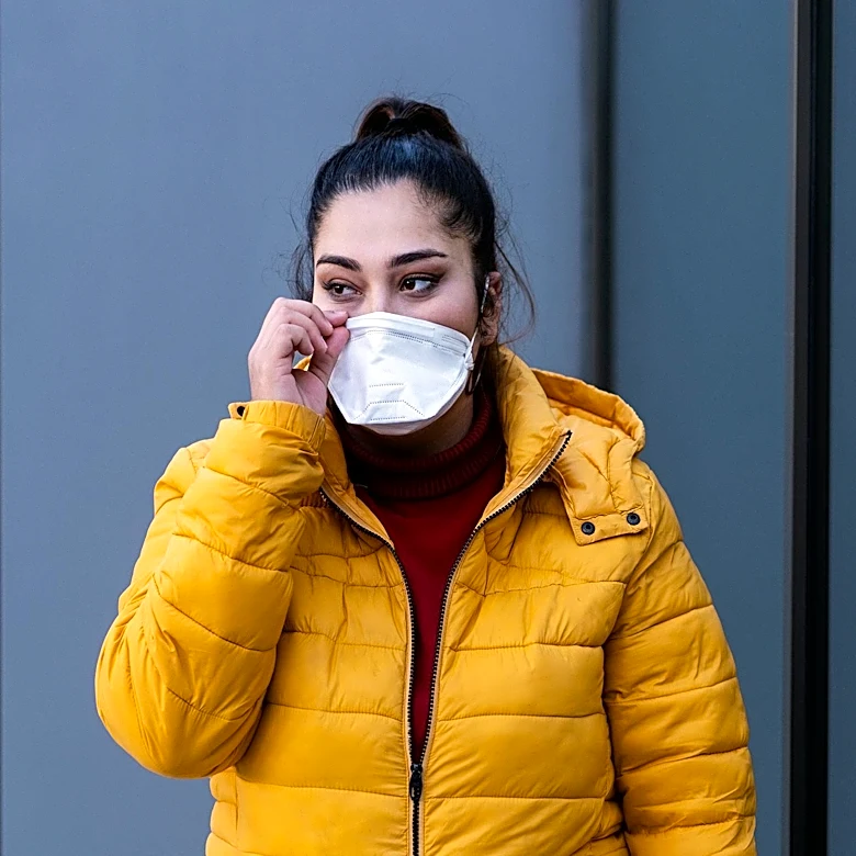 Federal Judge Upholds New York's Ban on Local ICE Agreements, Blocks Mask Ban