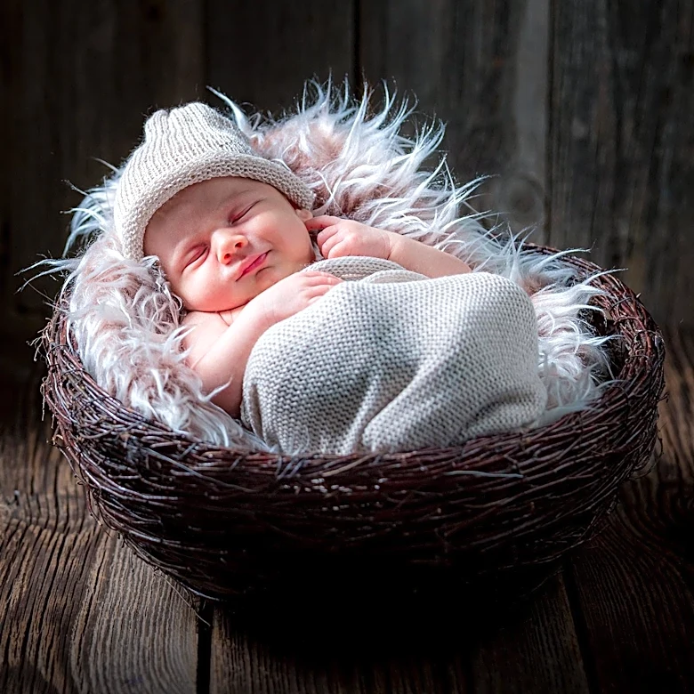 Princess Eugenie Welcomes Third Child, Shares First Photo of Newborn Daughter