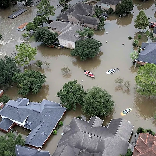 Severe Weather Threatens Chicago Area with Potential for Storms and Flooding
