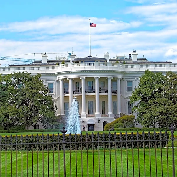 White House Helipad Project Undergoes Partial Disassembly Amid Construction Challenges