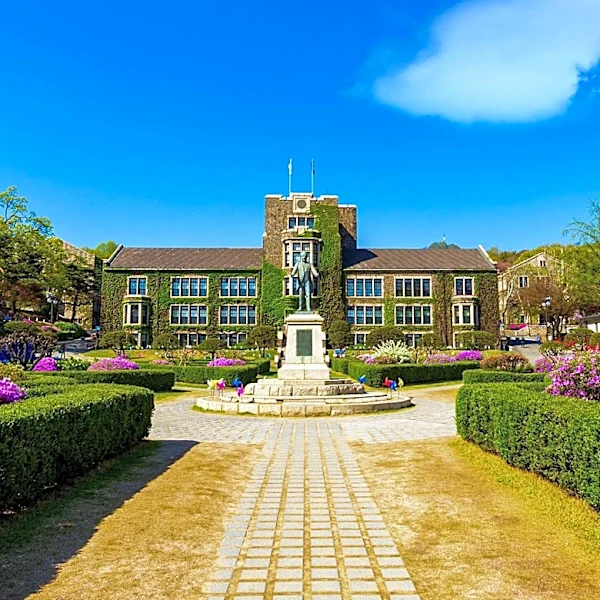 Fairleigh Dickinson University Expands Vancouver Campus to Oakridge Park, Enhancing Student Experience