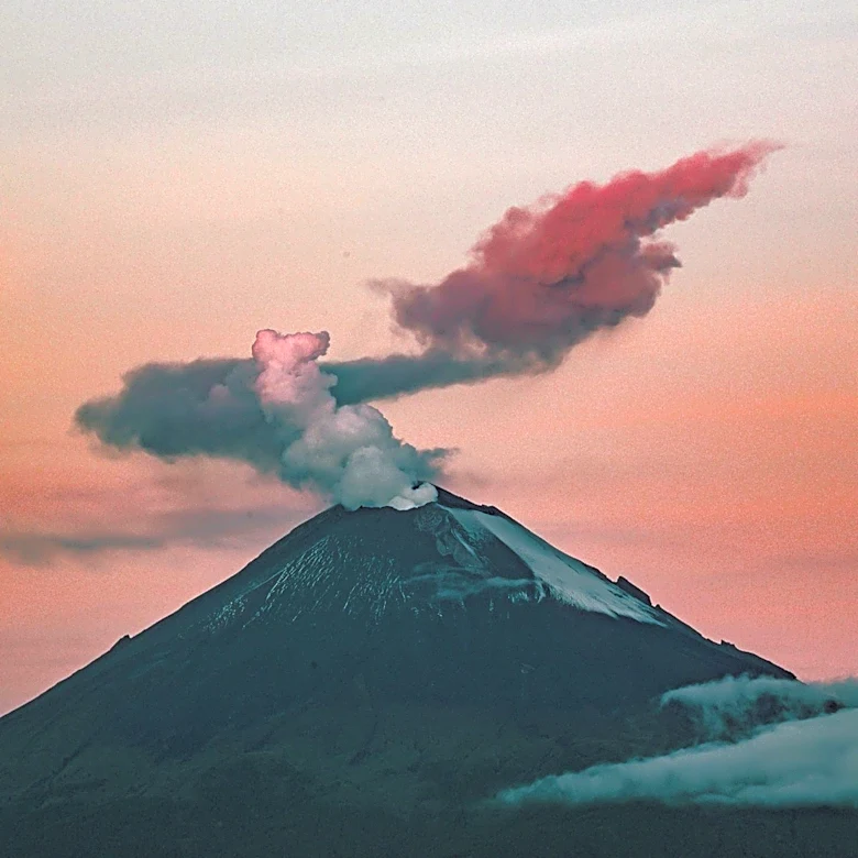 Guatemalan Authorities Evacuate Villages as Fuego Volcano Erupts, Raising Alert Levels