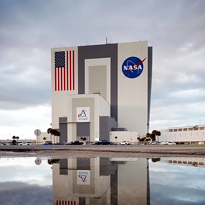 NASA Advances Moon Base Development with Commercial Lander Partnerships
