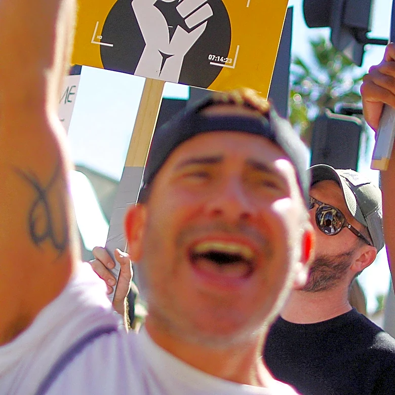 Target Field Concessions Workers Strike Over Labor Practices Ahead of Noah Kahan Concert