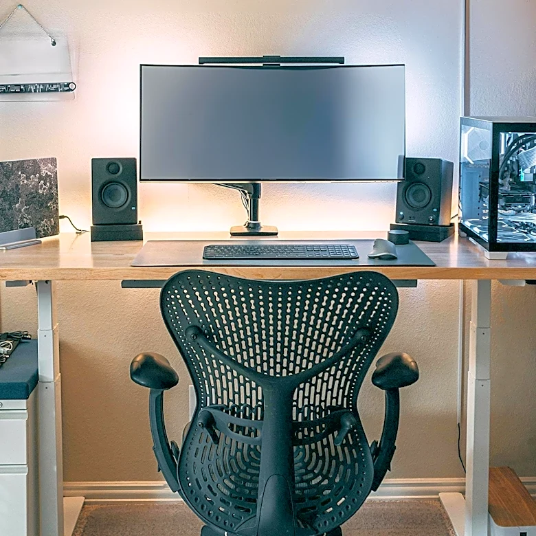 Local Studio Offers Local-First Workstation for Self-Hosted LLM Backends