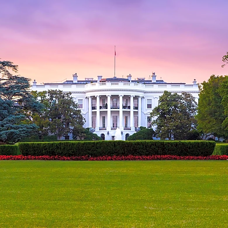 White House Helipad Project Undergoes Changes Amid Construction