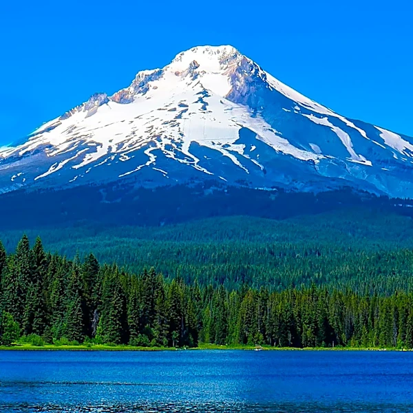 Wildfires Threaten Mount Hood's Historic Trails and Ski Areas, Prompting Evacuations