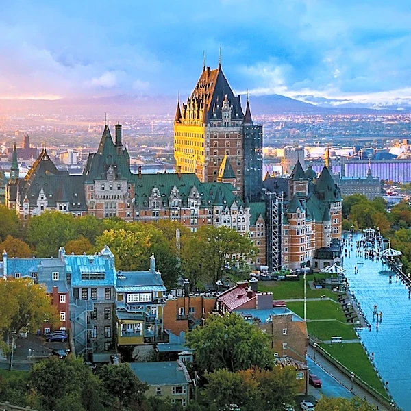 Survey Reveals Many Canadians Unaware of Travel Insurance Voiding by Federal Advisories