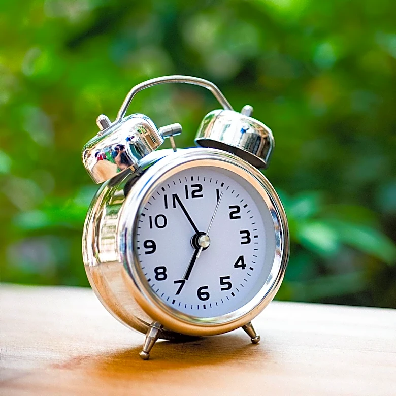 Tennessee Awaits Congressional Decision on Permanent Daylight Saving Time