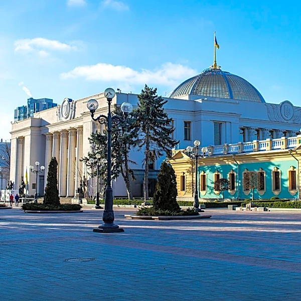 US Senator Shaheen Warns Delays in Russia Sanctions and Air Defense Aid Cost Ukrainian Lives