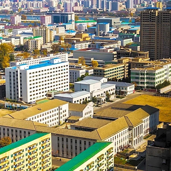 North Koreans Endure Heatstroke and Robbery Amid Record Temperatures