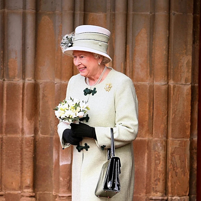 Queen Elizabeth's Unique Friendship with Monty Roberts: A Lifelong Connection