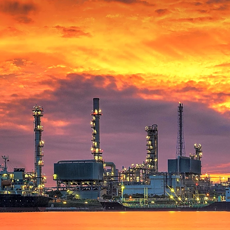 BP's Whiting Refinery Faces Prolonged Labor Lockout Amid Union Dispute