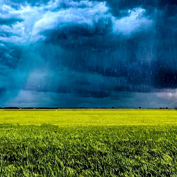 Veneto Faces Weather Challenges as Parroco Prays for Rain Amid Heatwave