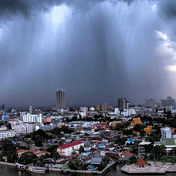 Study Reveals Urban Landscapes' Dual Role in Storm Intensification and Mitigation