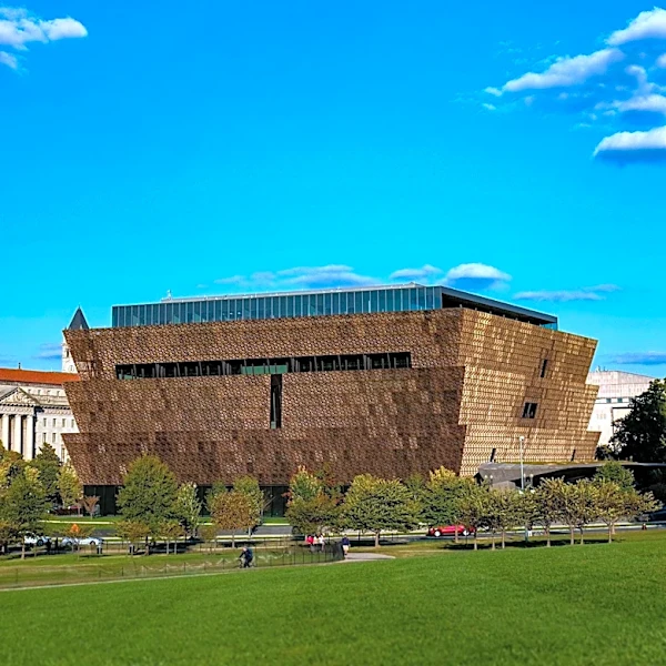 Guide Highlights American Historical Sites to Visit Before Summer Ends
