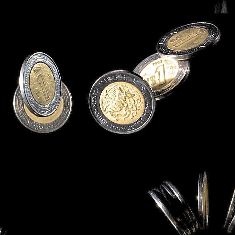 Hungarian Money Museum Exhibition Highlights Hyperinflation and Currency Stabilization