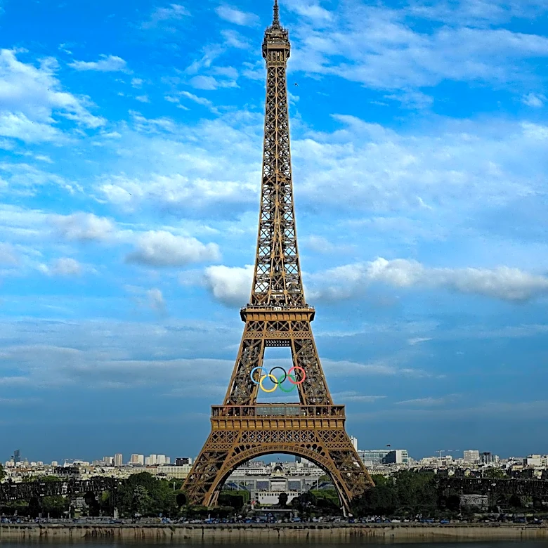 Victor Lustig's Eiffel Tower Scam: A Notorious Fraud in Paris