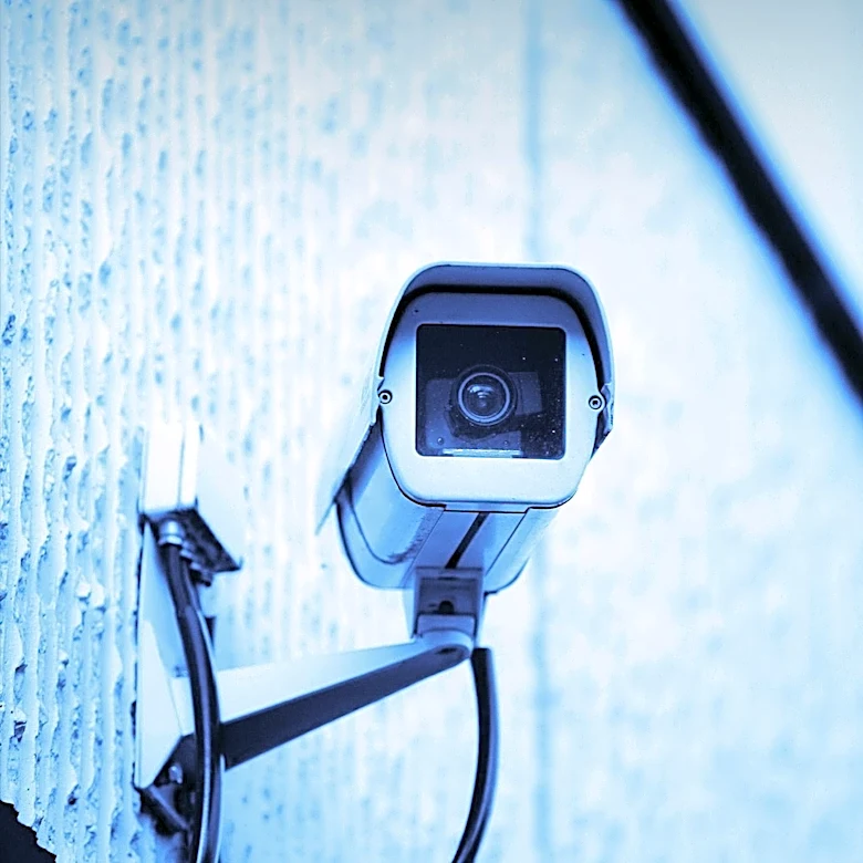 Flock Cameras Face Bipartisan Criticism and Vandalism Amid Privacy Concerns