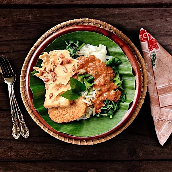 Exploring Indonesia's Diverse Fermented Foods Beyond Tempeh