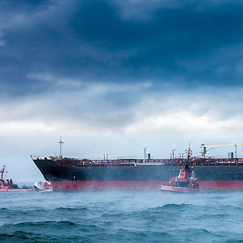Leaking Oil Tanker Off Oman Coast Sinks Further, Raising Environmental Concerns