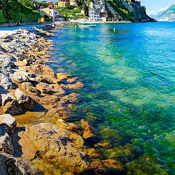 Wildfire Forces Evacuation of 200 People Near Lake Garda Amidst Drought Conditions