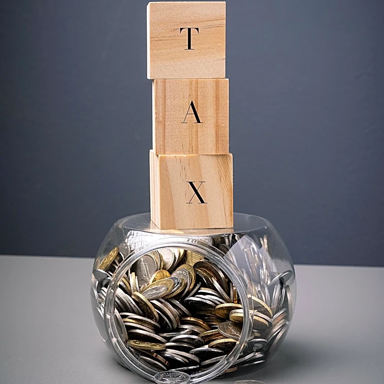IRS Increases Scrutiny on Gig Workers, Highlights Retirement Accounts for Tax Efficiency