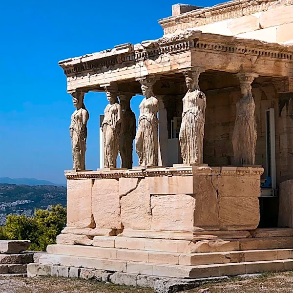 Exploring the Female Figurines of Prehistoric Greece: Insights into Ancient Societies
