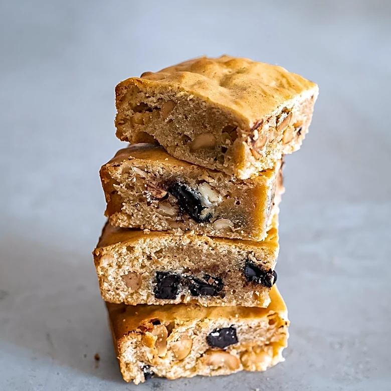 Martie Offers Gluten-Free Peanut Butter Blondie Bites Amidst Proposition 65 Concerns