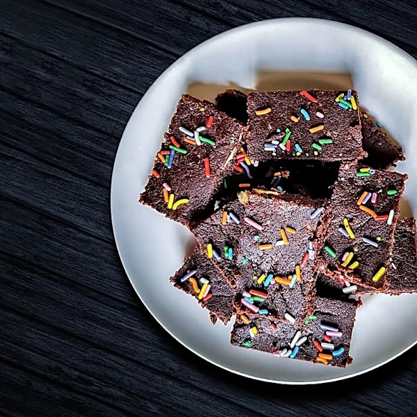 Moravian Style Brownie Crisps Highlighted Amidst Proposition 65 Health Warnings