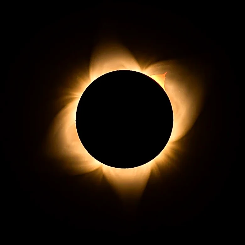 Total Solar Eclipse 2026: What to Expect and How to Watch