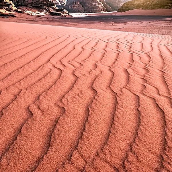 Saudi Arabia Imports Sand Despite Vast Desert Resources