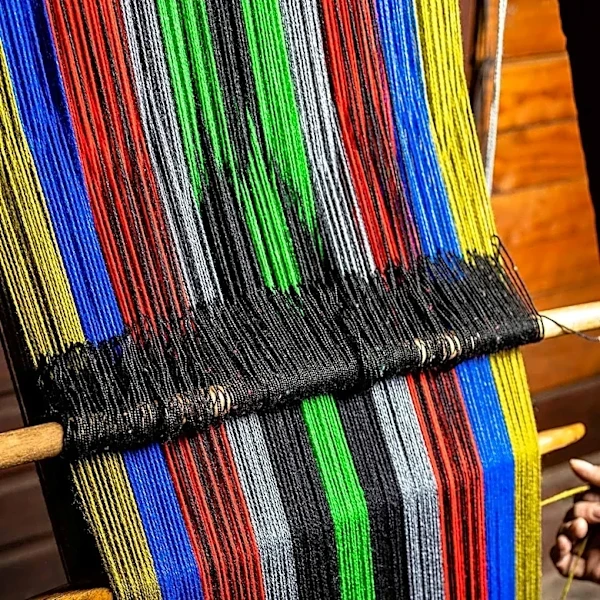 Tibetan Cooperative Revives Ancient Weaving Tradition, Boosts Local Employment