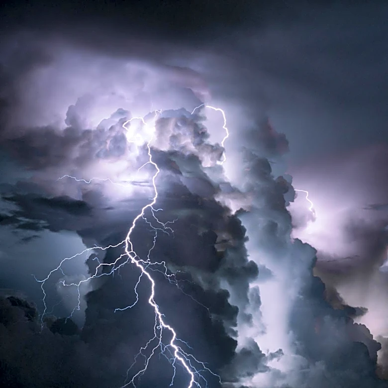 Stormy Weather Expected in Fort Myers, Florida, with Afternoon Thunderstorms