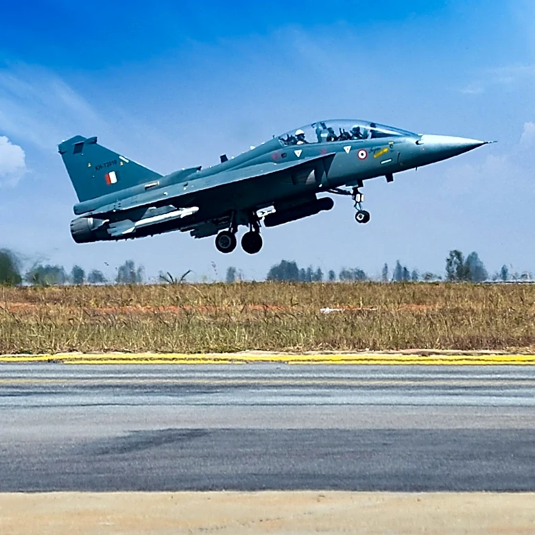 UK Ministry of Defence Initiates Procurement for New RAF Jet Trainer to Replace Hawk Fleet