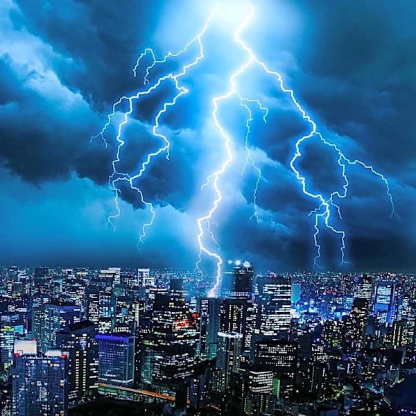 Severe Thunderstorm Watch Issued for Chicago Area Amid Weather Risks