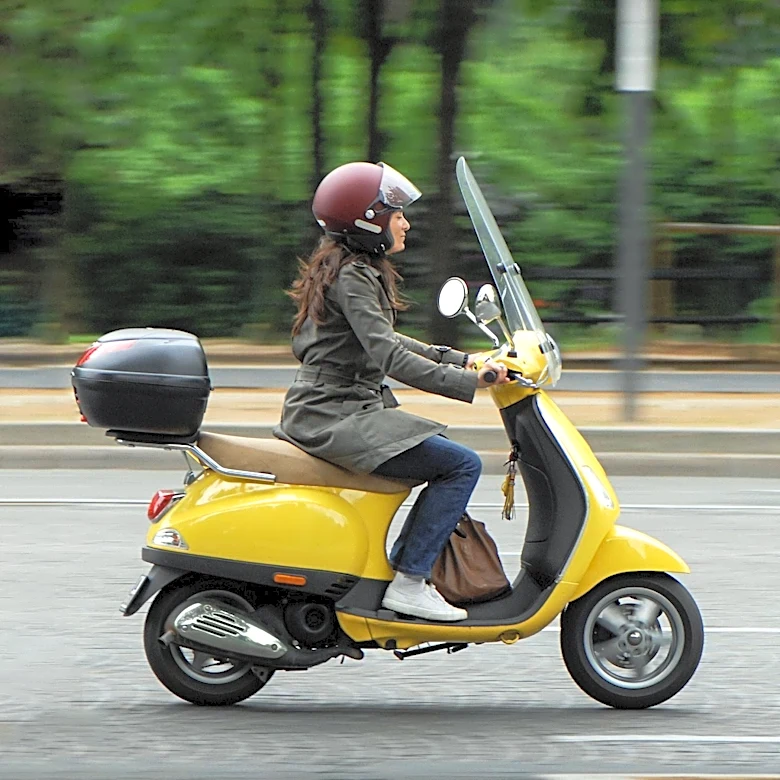 Hundreds of Scooter and E-Bike Riders Move Through Minneapolis; Some Enter I-35W