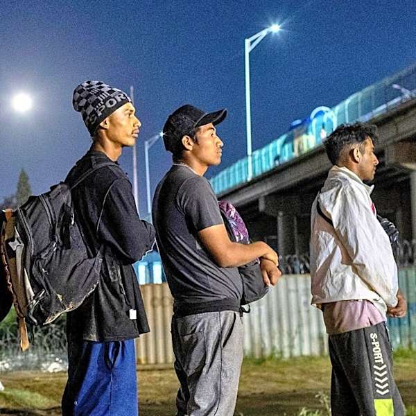 Astrakhan Region Deports 12 Illegal Migrants Amidst Crackdown