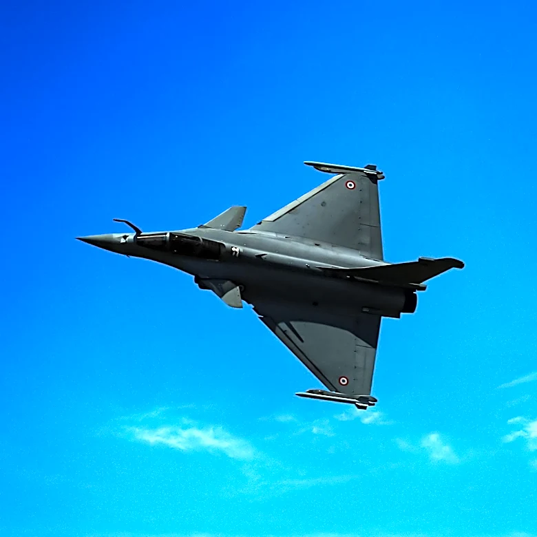 Comparative Analysis of Su-57 Felon and Dassault Rafale Fighter Jets