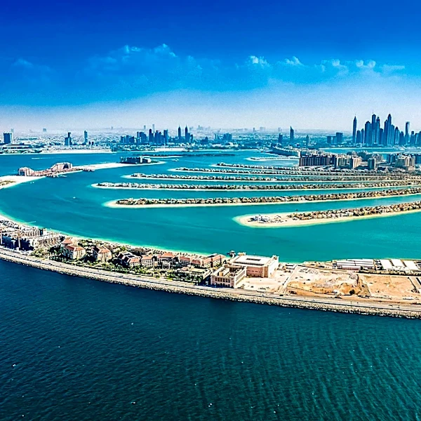 Gulf States Face Economic Strain from Strait of Hormuz Shipping Crisis