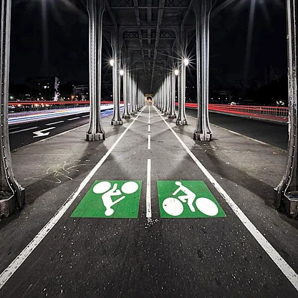 CyclingMikey's Encounter with Pedestrian Sparks Debate on Shared Path Use