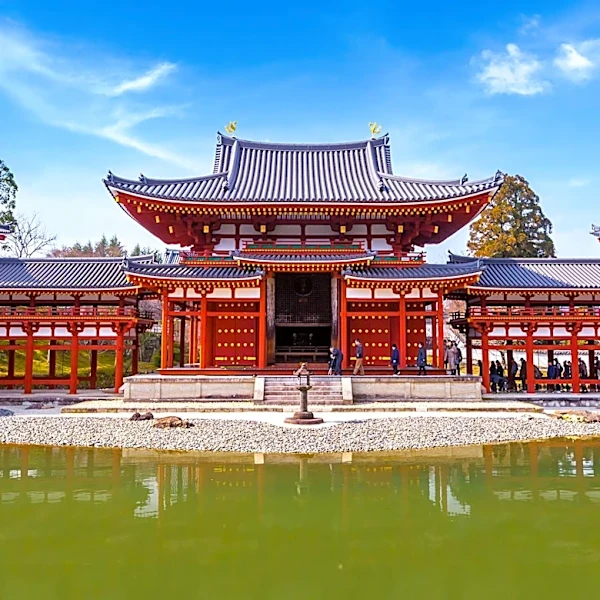 Byodo-in Temple in Japan Offers a Unique Cultural Experience for Travelers