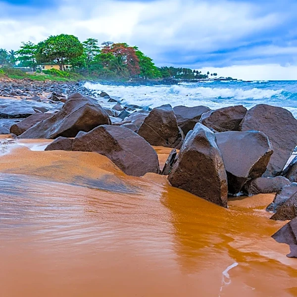 Sinaproc Issues Warning for High Tides in Panama's Pacific Region